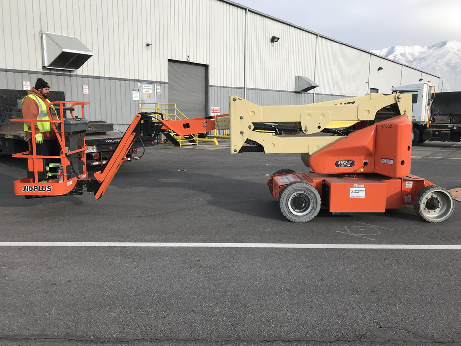 2019 JLG E400AJPN