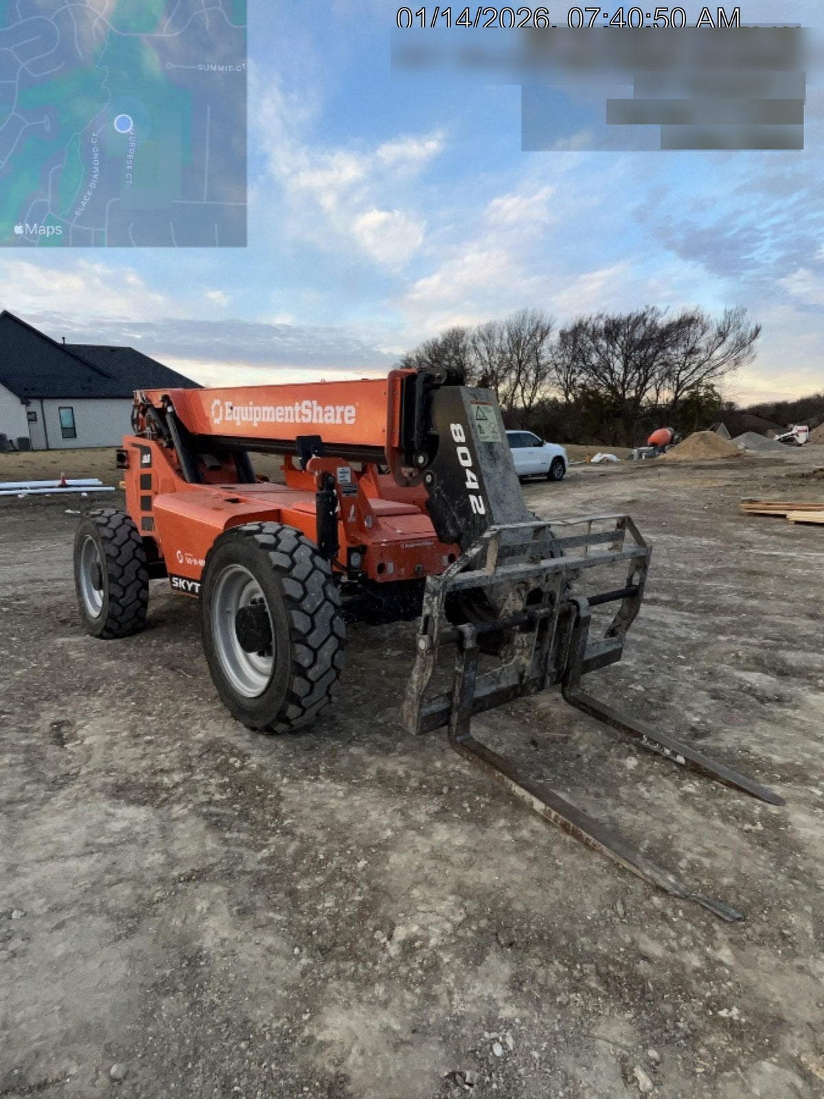 2022 SKYTRAK 8042