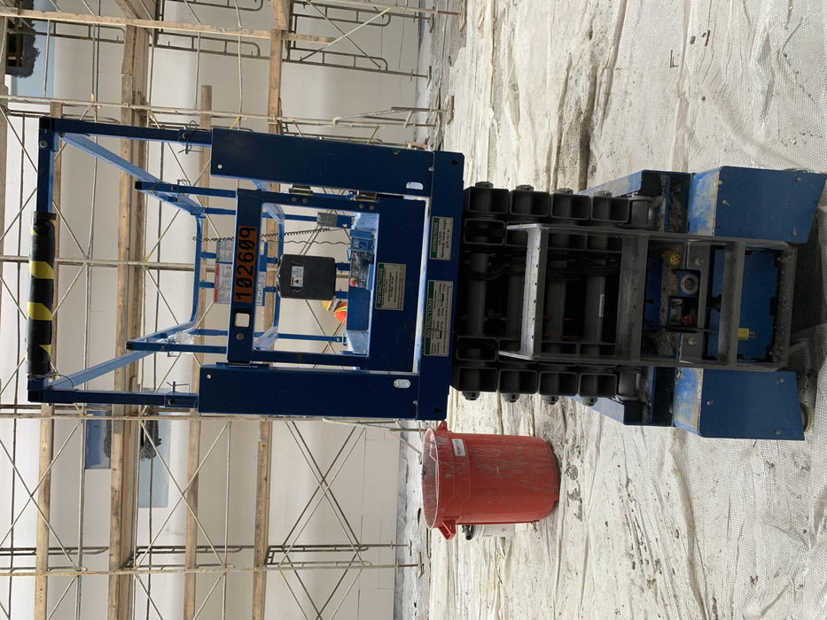 2020 Genie GS-3232 Standard, Folding half height swing gate, 800W Inverter