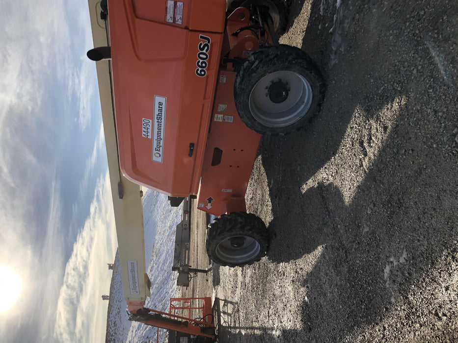 2019 JLG 660SJ