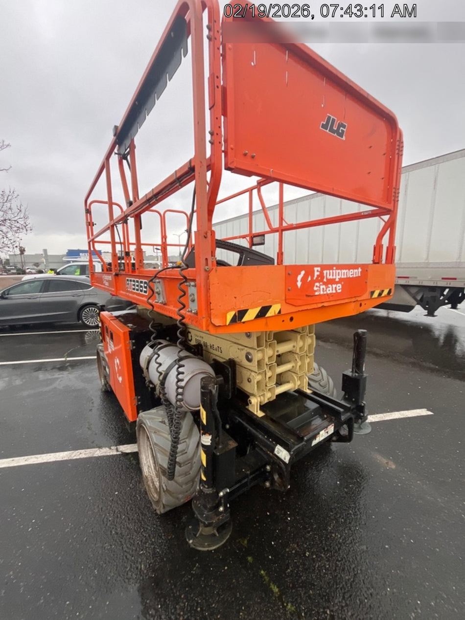 2022 JLG RT3369