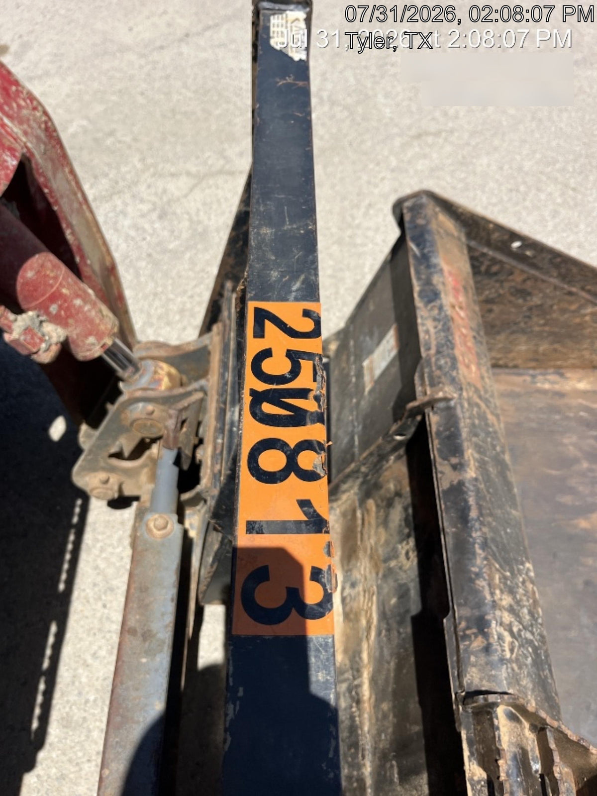 2022 ARROW MATERIAL HANDLING 48" Pallet Forks - Arrow