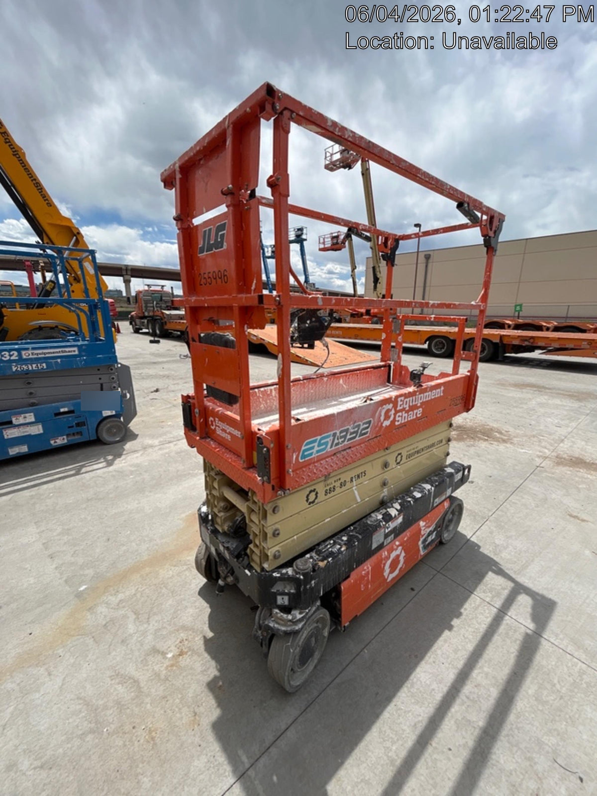 2022 JLG ES1932