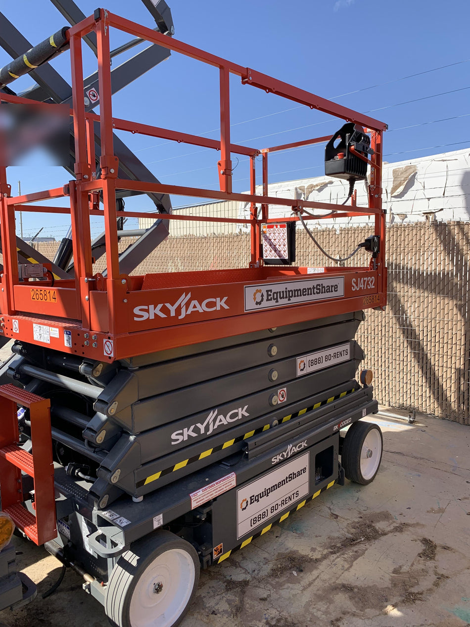 2022 SKYJACK SJ4732