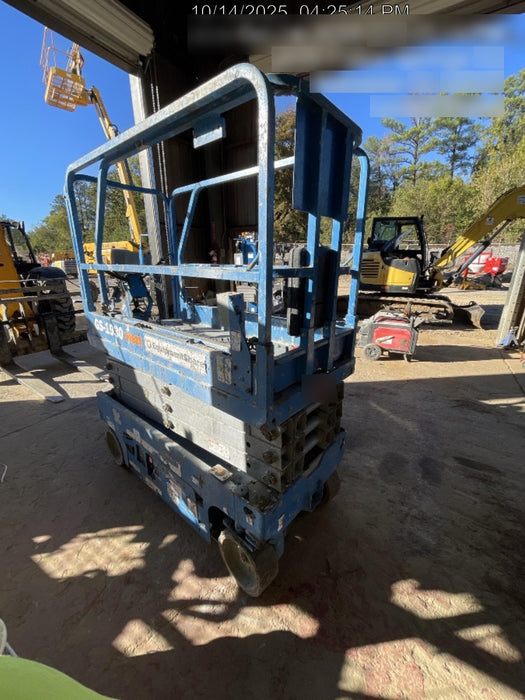 2019 Genie GS-1930 Fixed Rails with Chain Entry