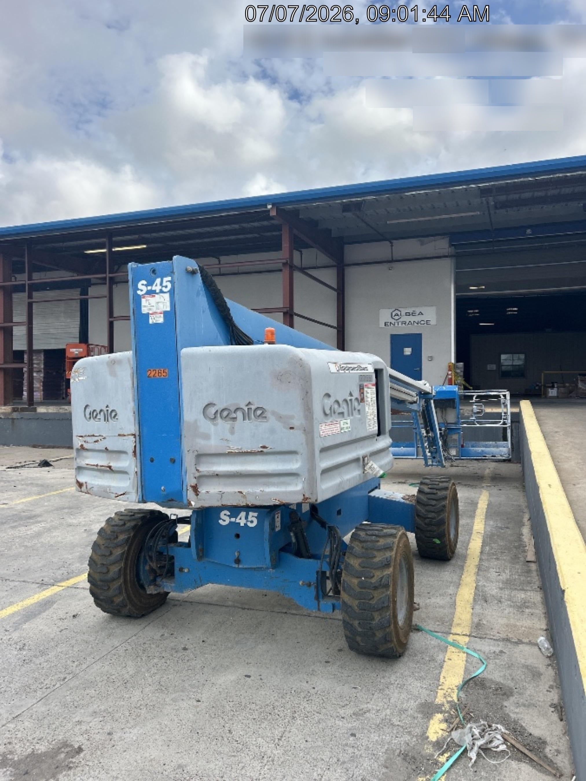 2016 GENIE S-45