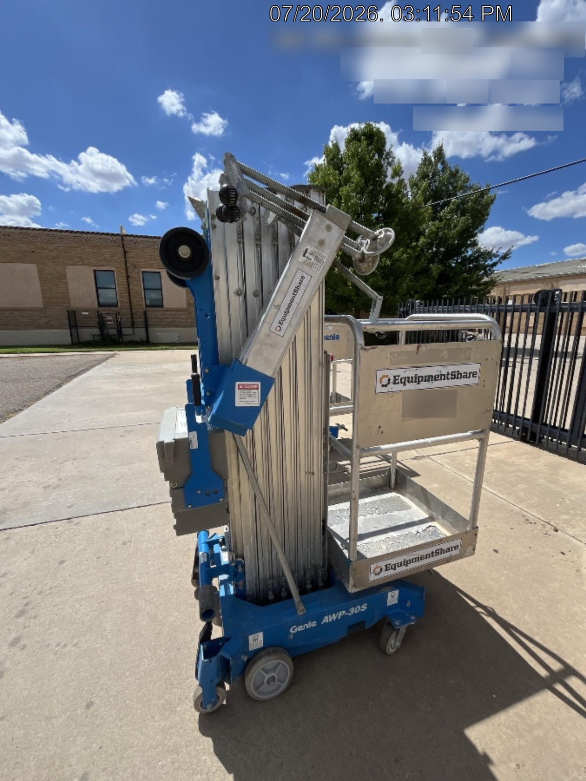 2018 GENIE AWP-30S