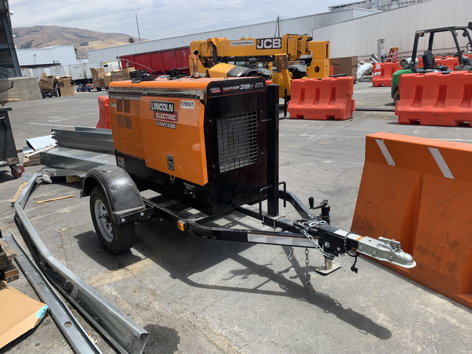 2021 Lincoln Electric Vantage 322 Vantage 322 Ready Pak 3 w/ Decals, ORANGE (includes trailer, cable rack, fender light kit) NO Telematics