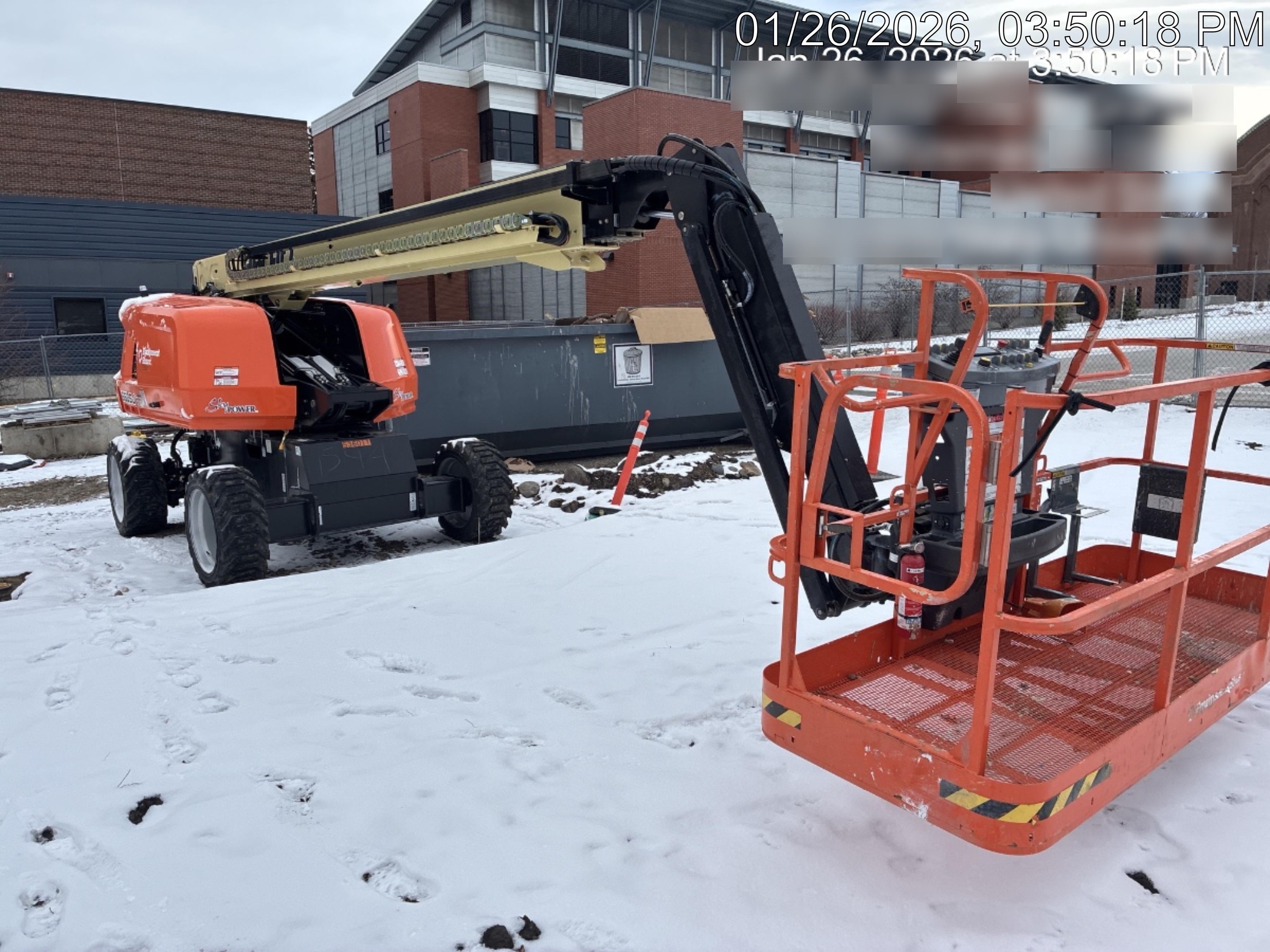 2025 JLG 660SJ