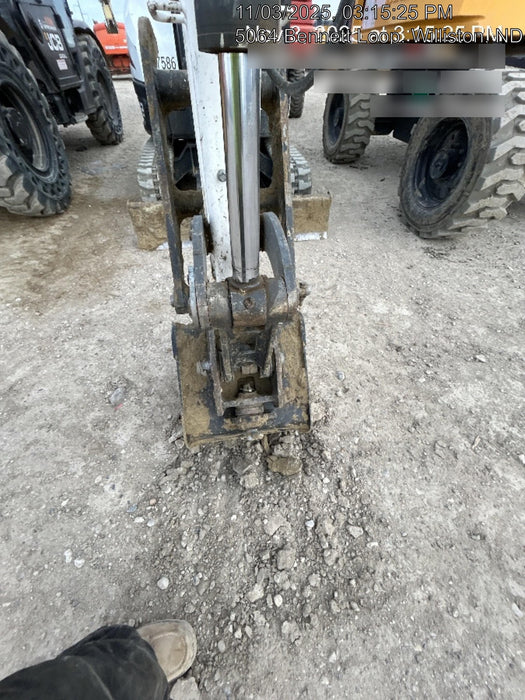 2025 TAKEUCHI 18" HD Bucket - Takeuchi