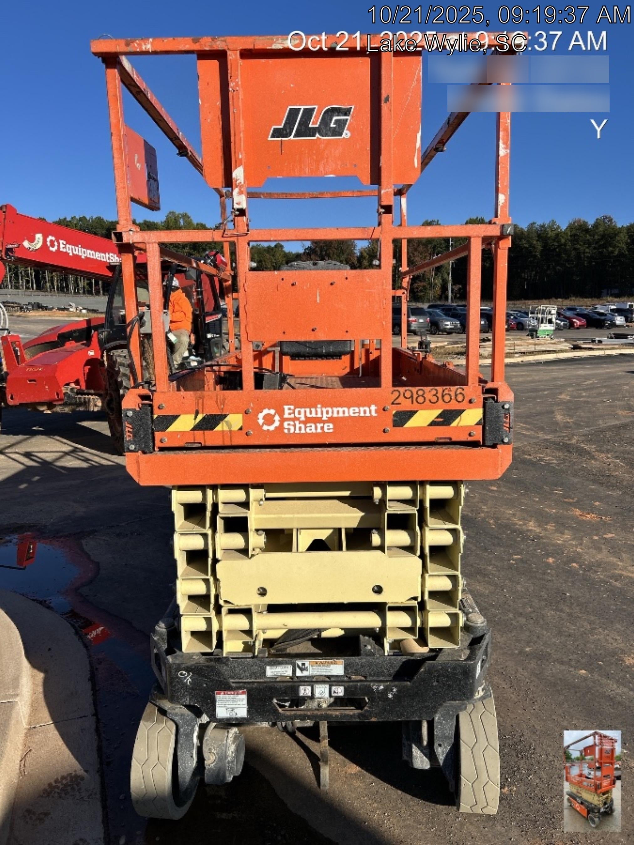 2023 JLG ES3246
