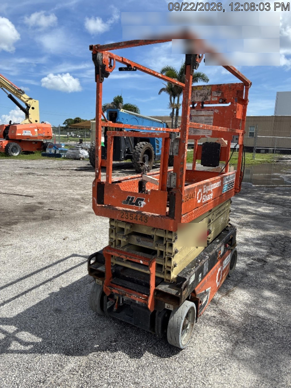 2022 JLG ES1932