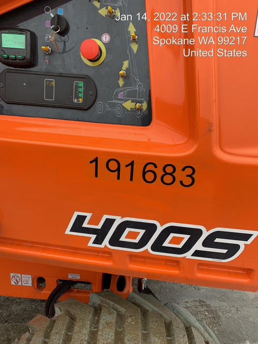 2021 JLG 400S