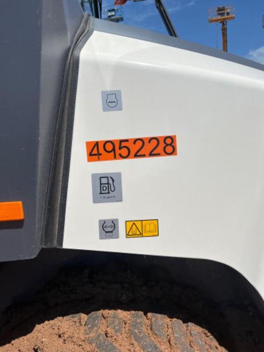 2025 DYNAPAC CA1400D