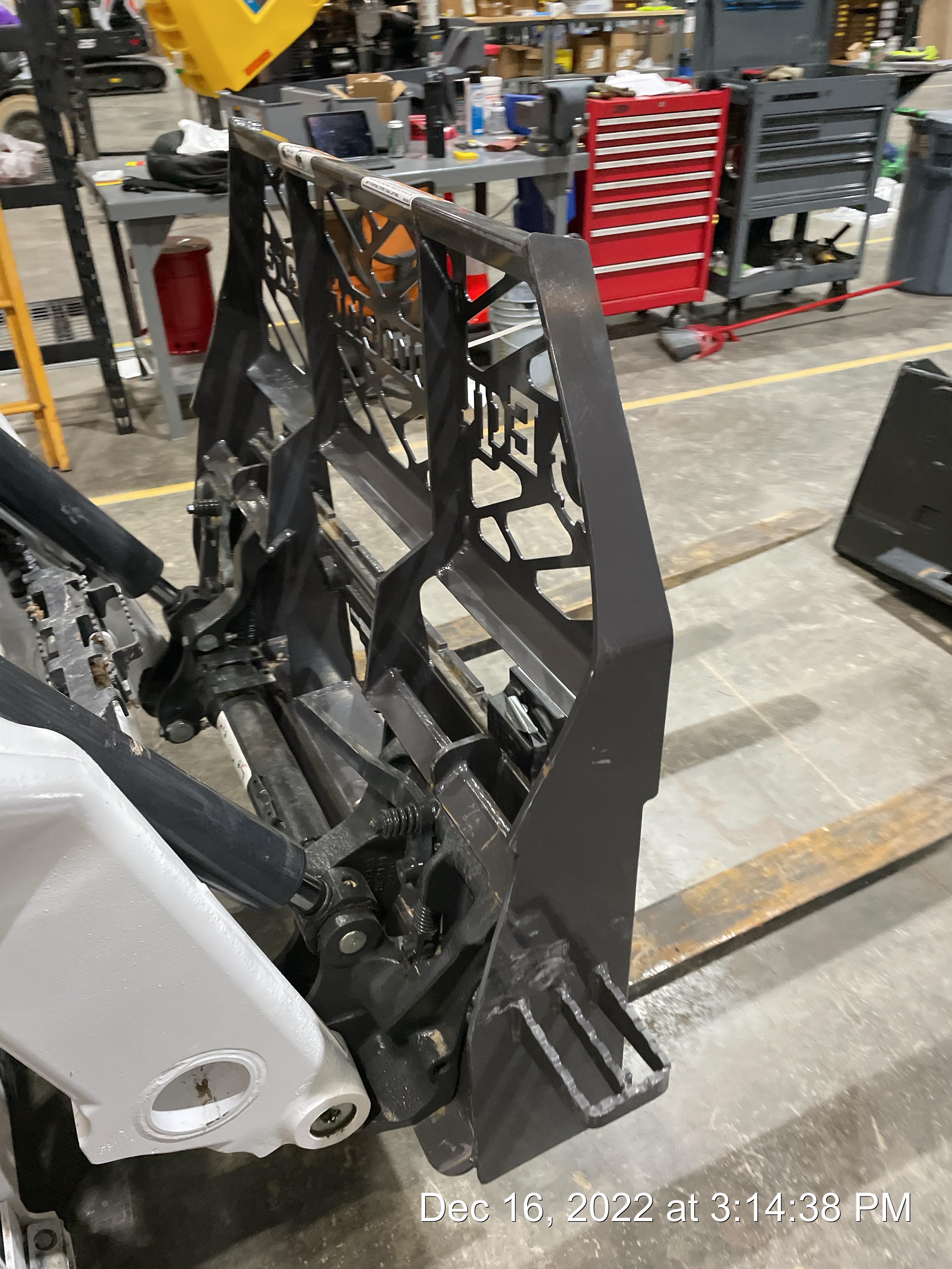 2022 PALADIN 48" Pallet Forks - Paladin