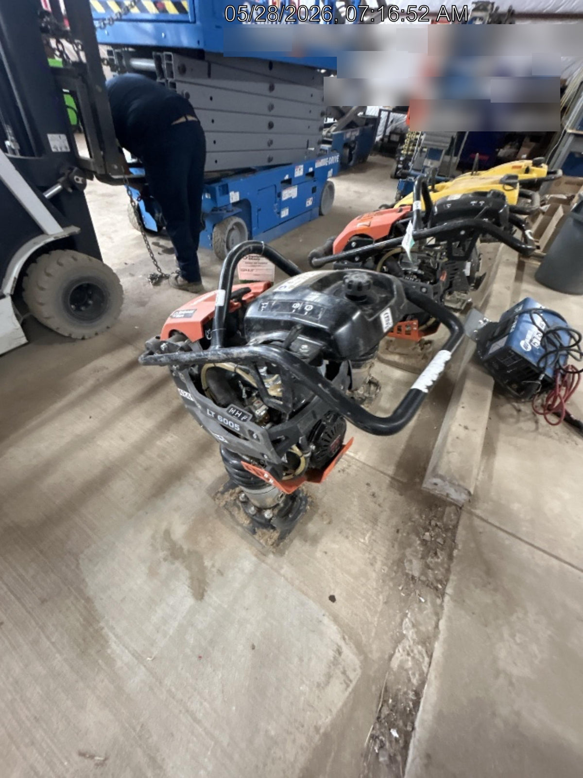 2025 HUSQVARNA LT6005