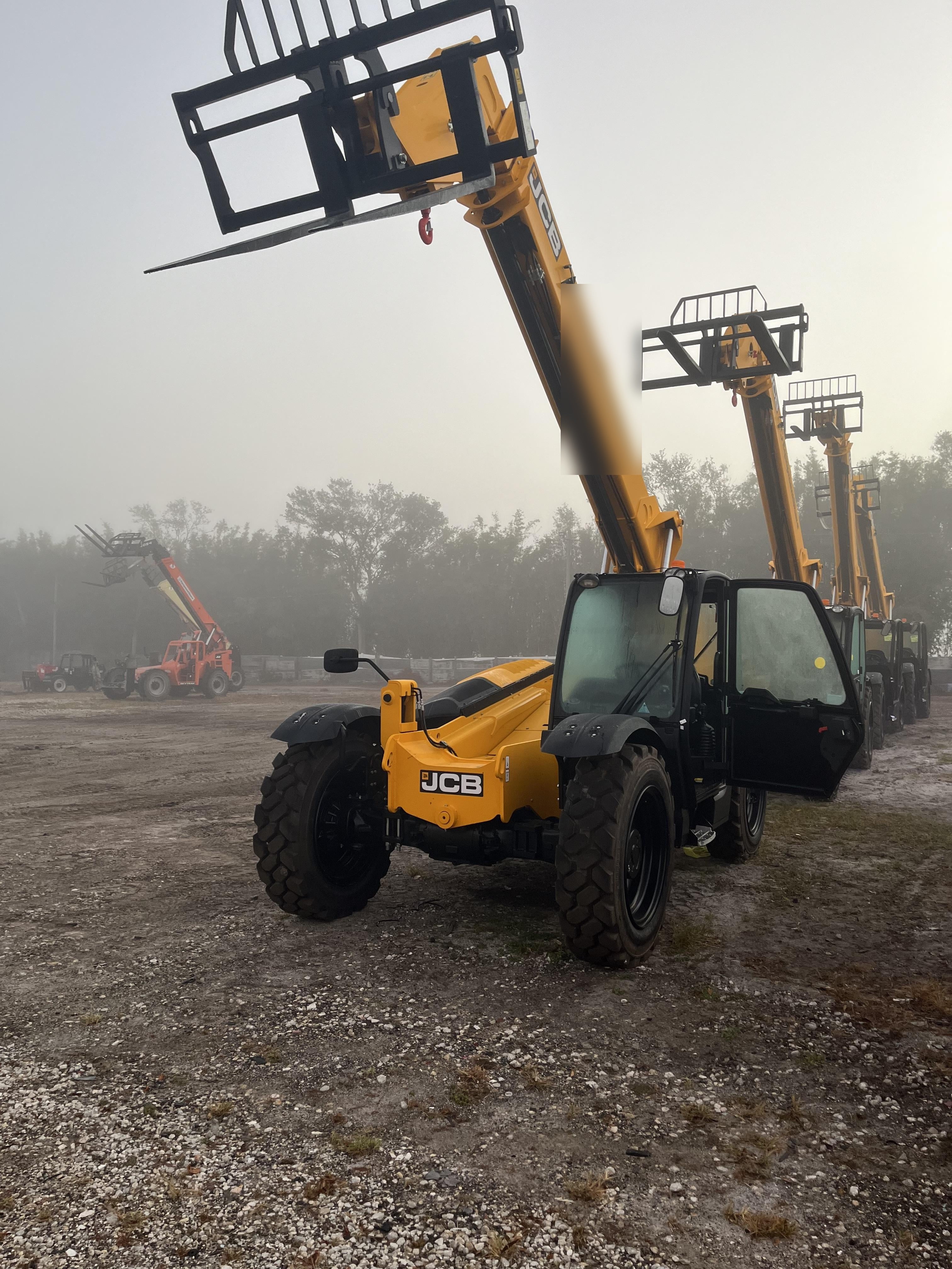 2025 JCB 509-42