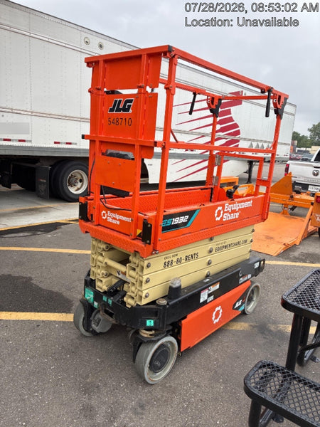 2025 JLG ES1932