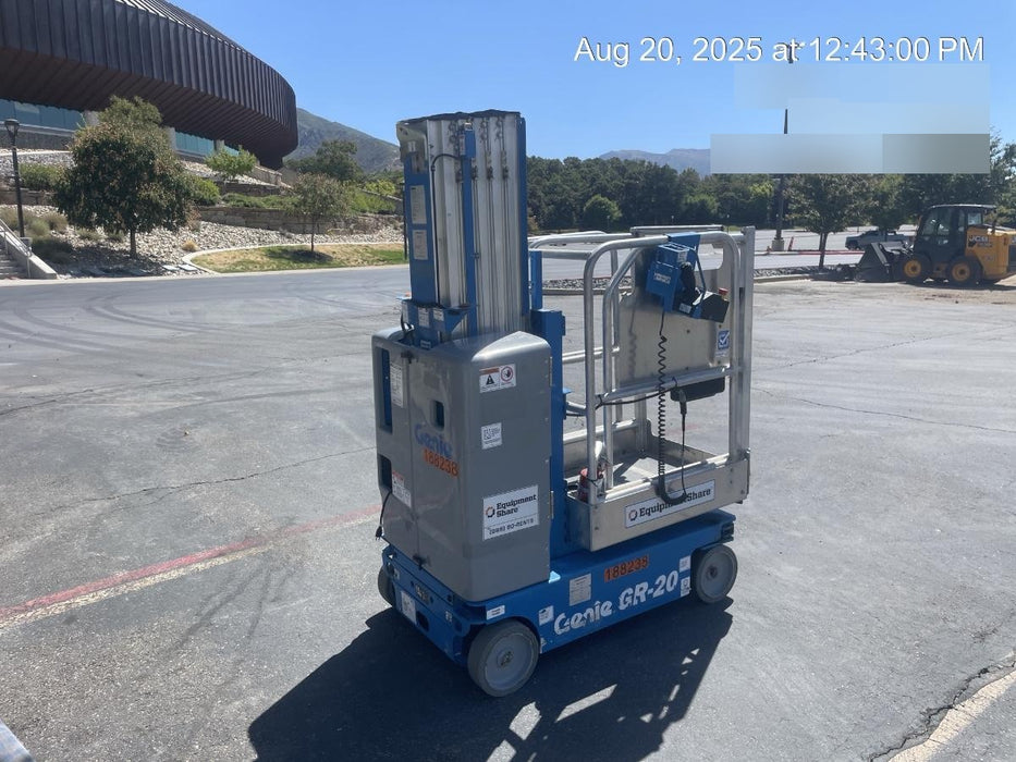2021 GENIE GR-20
