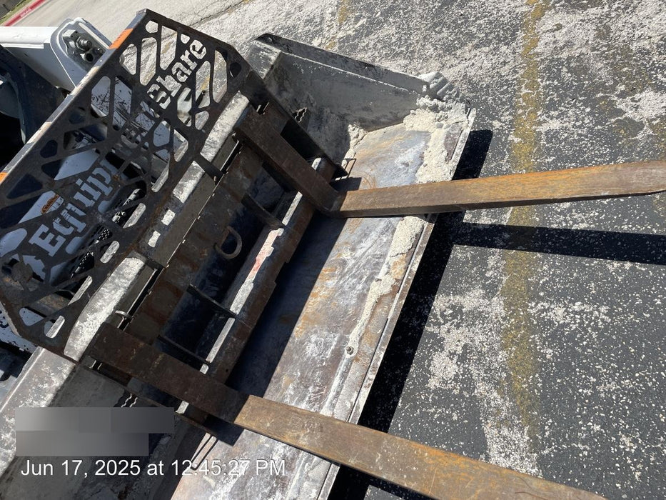 2020 EMKAY 48" Pallet Forks - Emkay