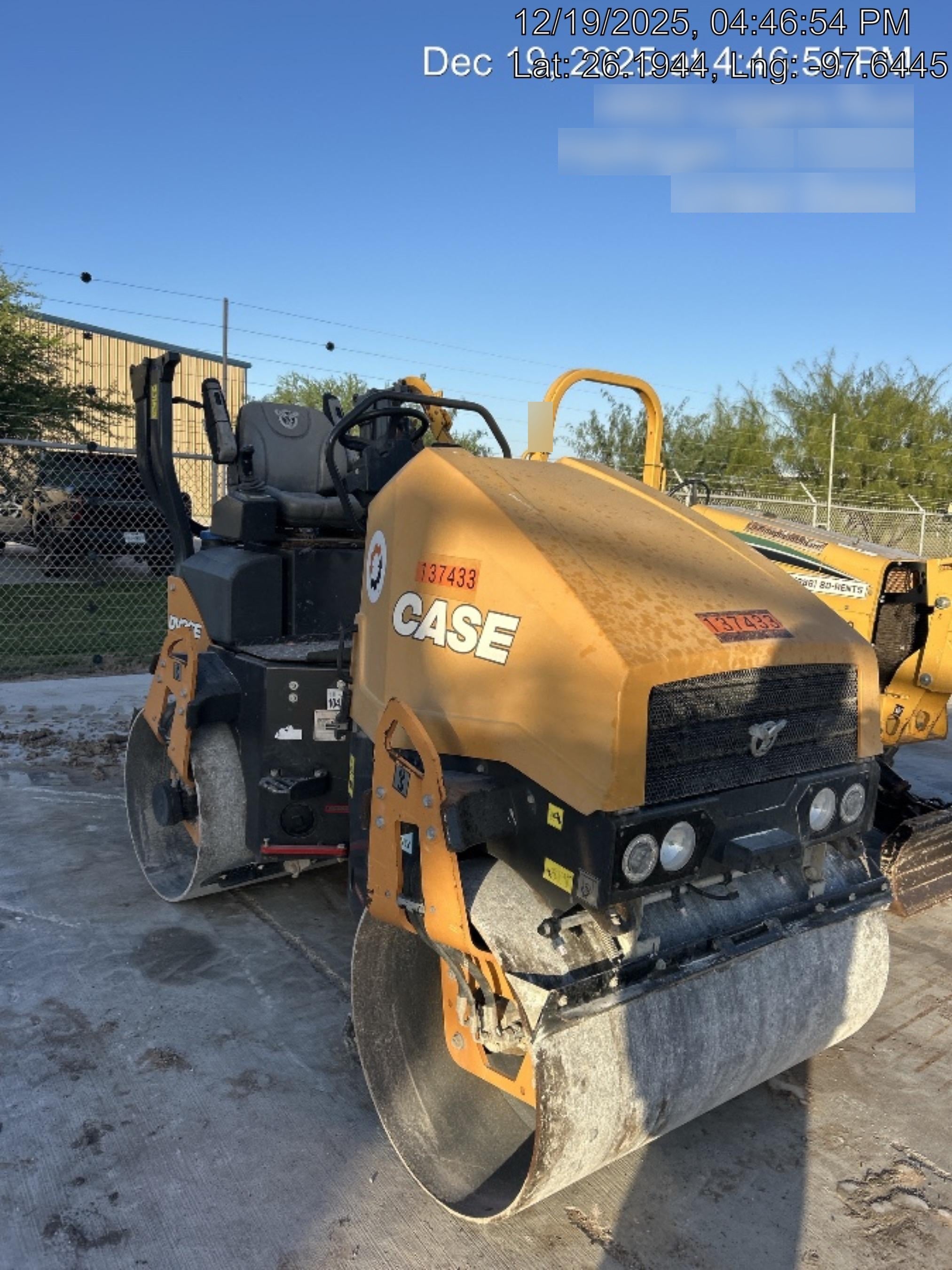 2021 CASE DV26E