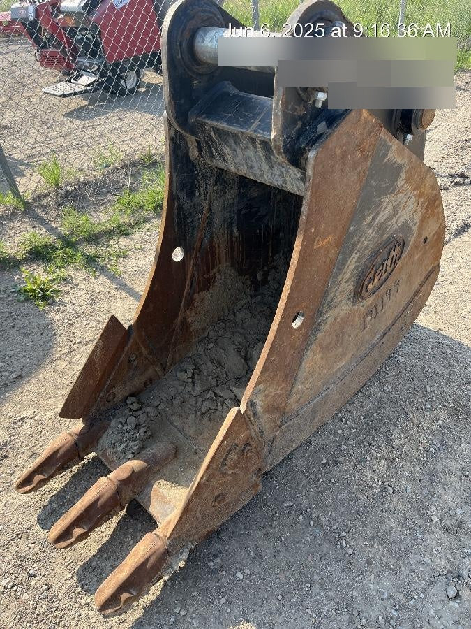 2021 GEITH 24" HD Bucket - Geith