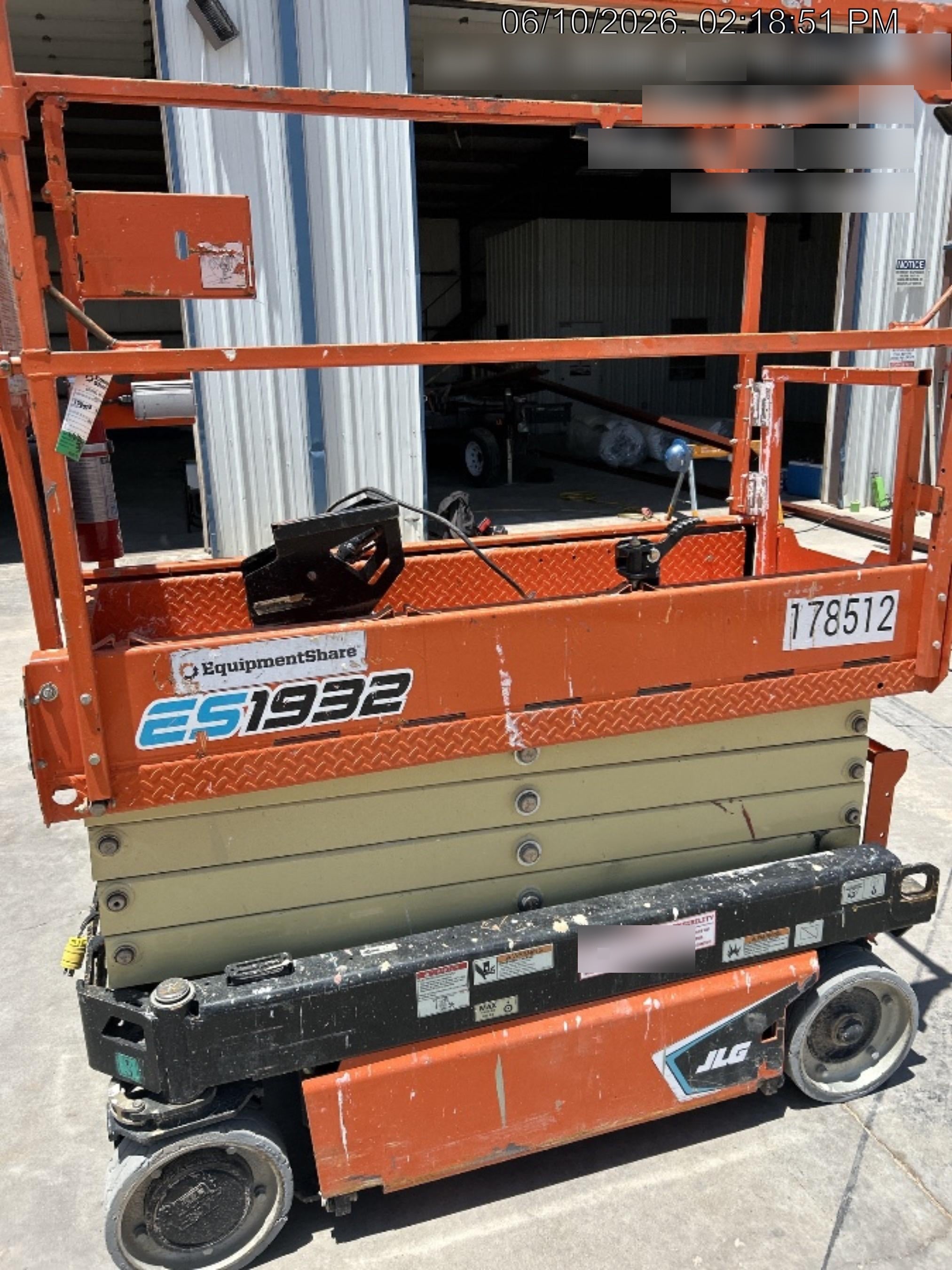2021 JLG ES1932