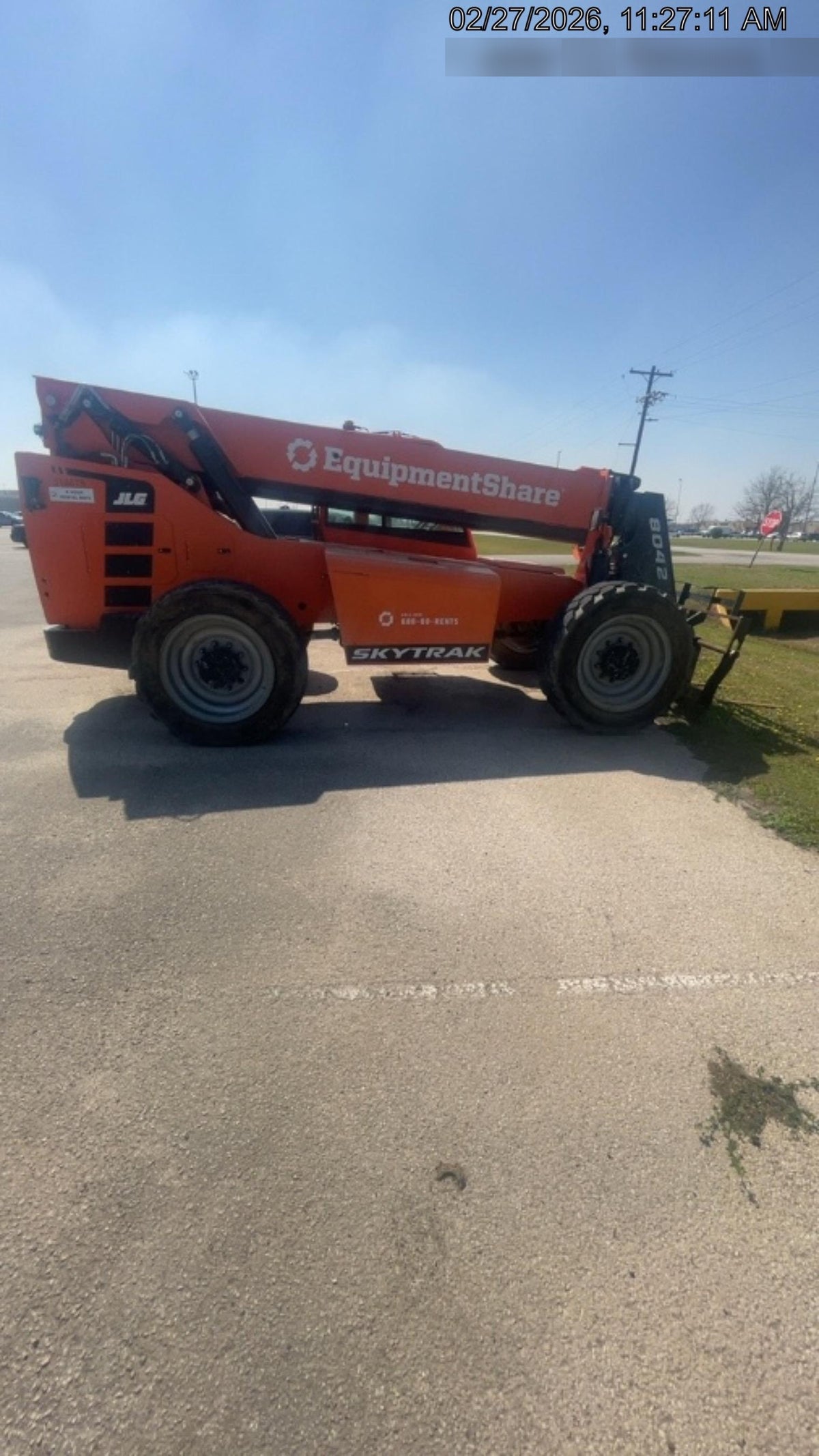 2023 SKYTRAK 8042