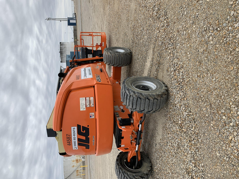 2019 JLG 450AJ