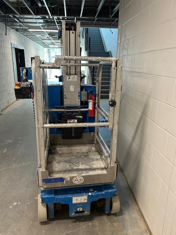 2019 GENIE GR-20