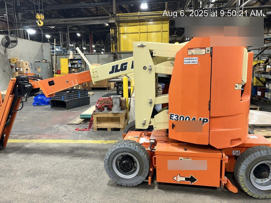2019 JLG E300AJP