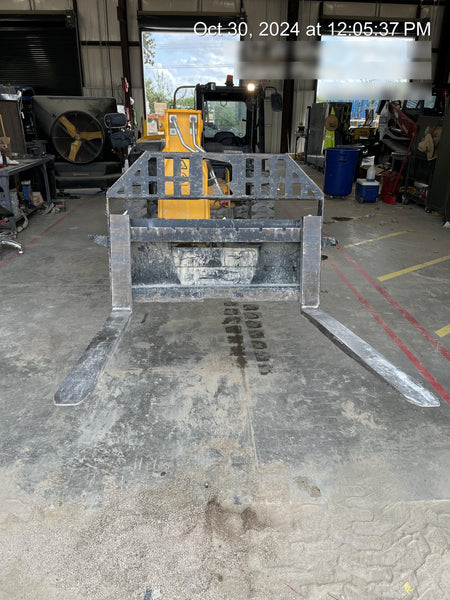 2016 EMKAY 48" Pallet Forks - EMKAY