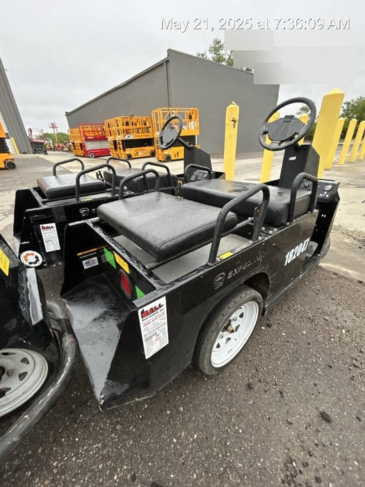 2021 Expeditor Expeditor 3 wheel Expeditor, Steering Wheel, Solid Non marketing tires, Ball Hitch, Front bumper, Painted Black