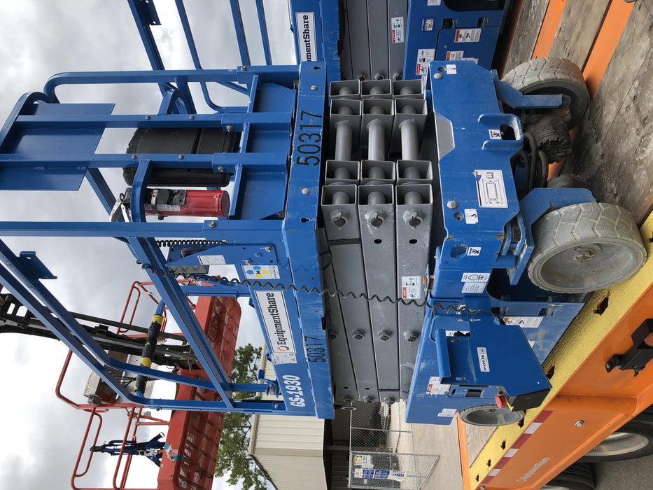 2019 Genie GS-1930 Fixed Rails with Chain Entry