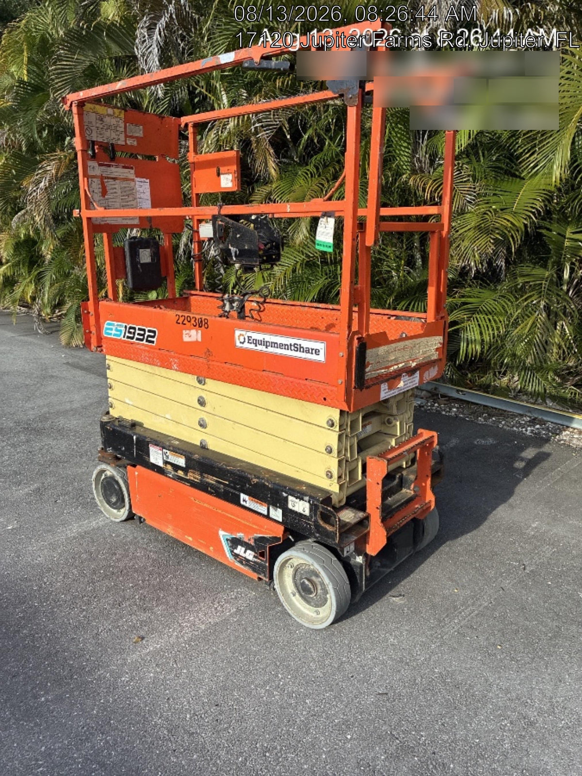2022 JLG ES1932