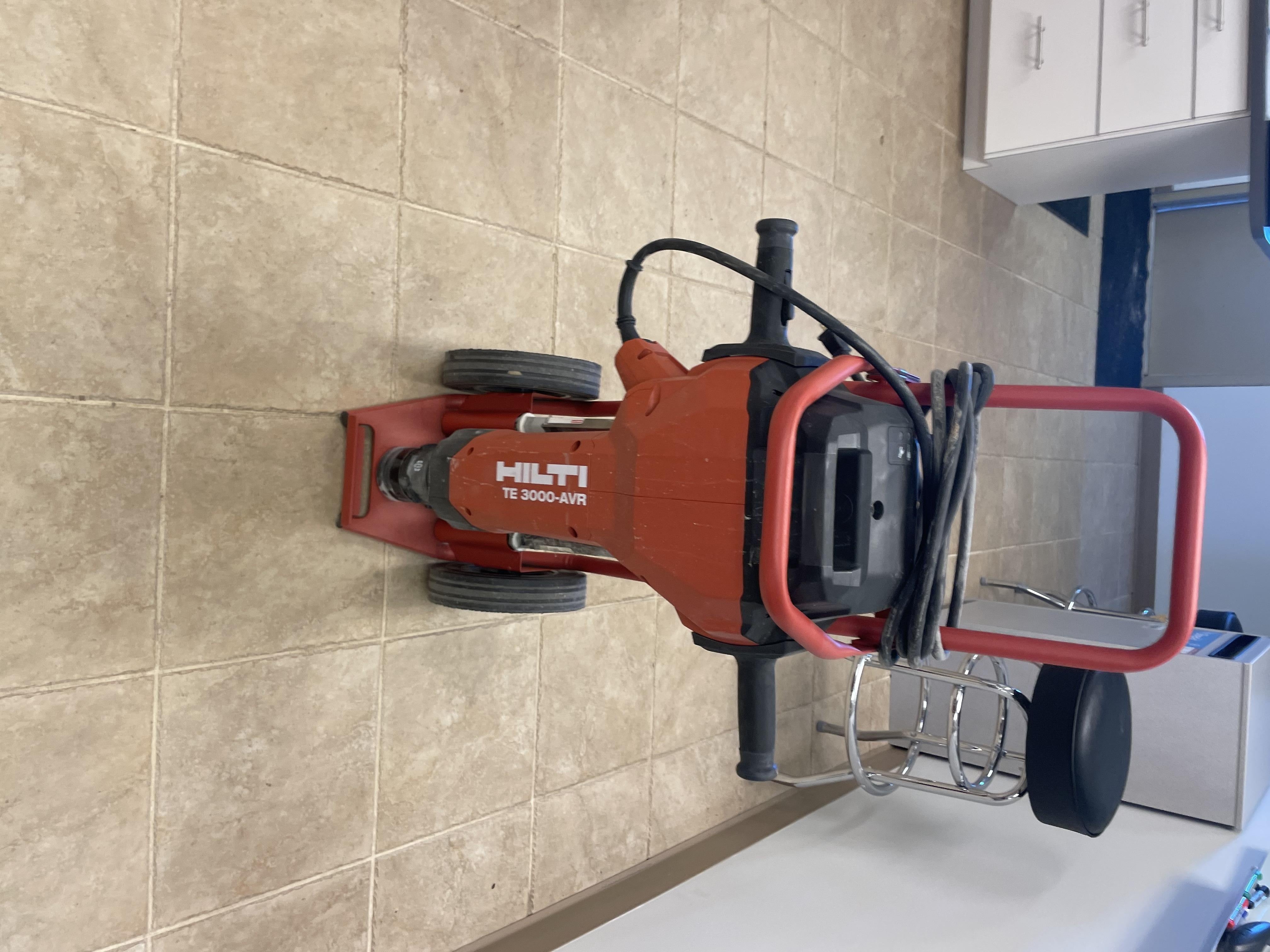 2023 HILTI TE 3000-AVR
