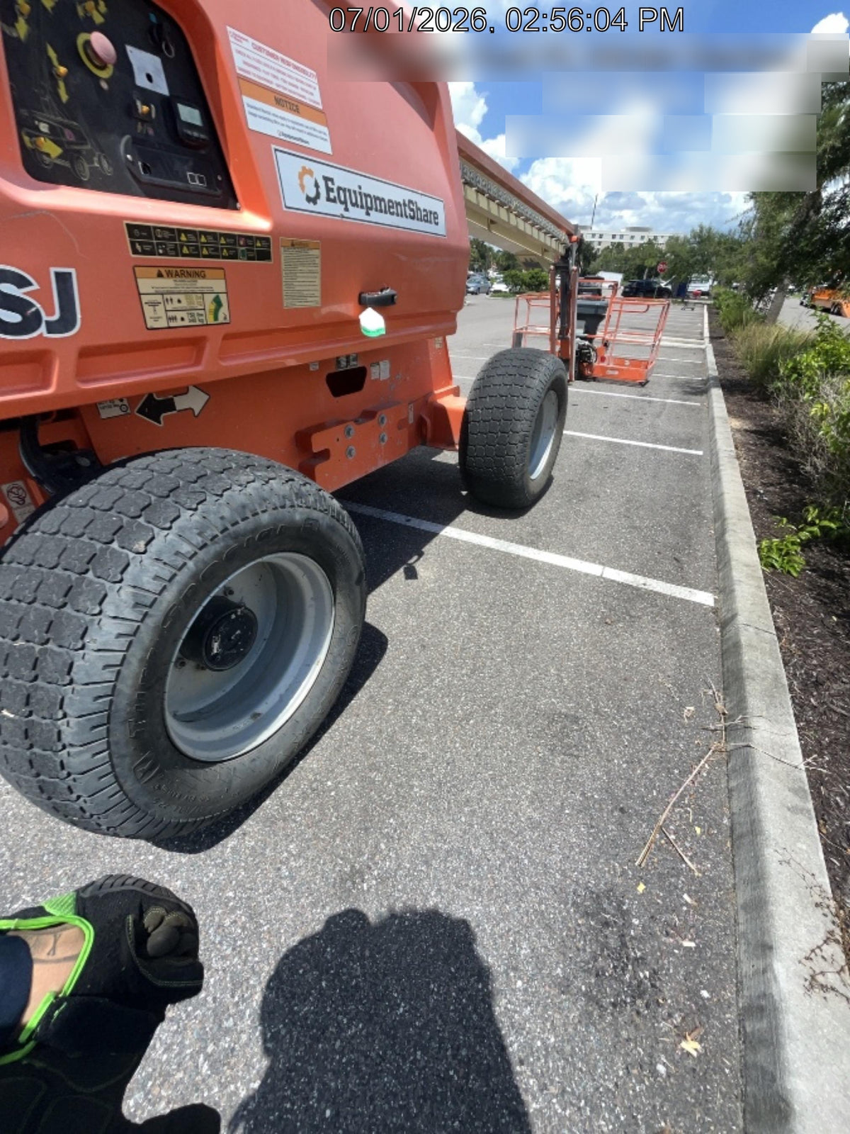 2019 JLG 660SJ
