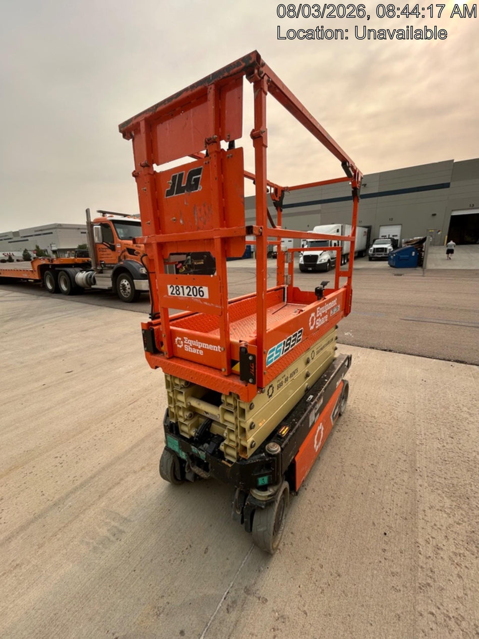2022 JLG ES1932
