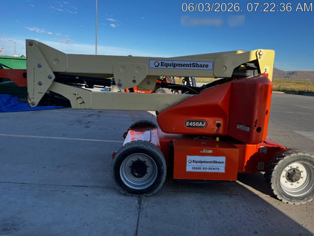 2019 JLG E450AJ