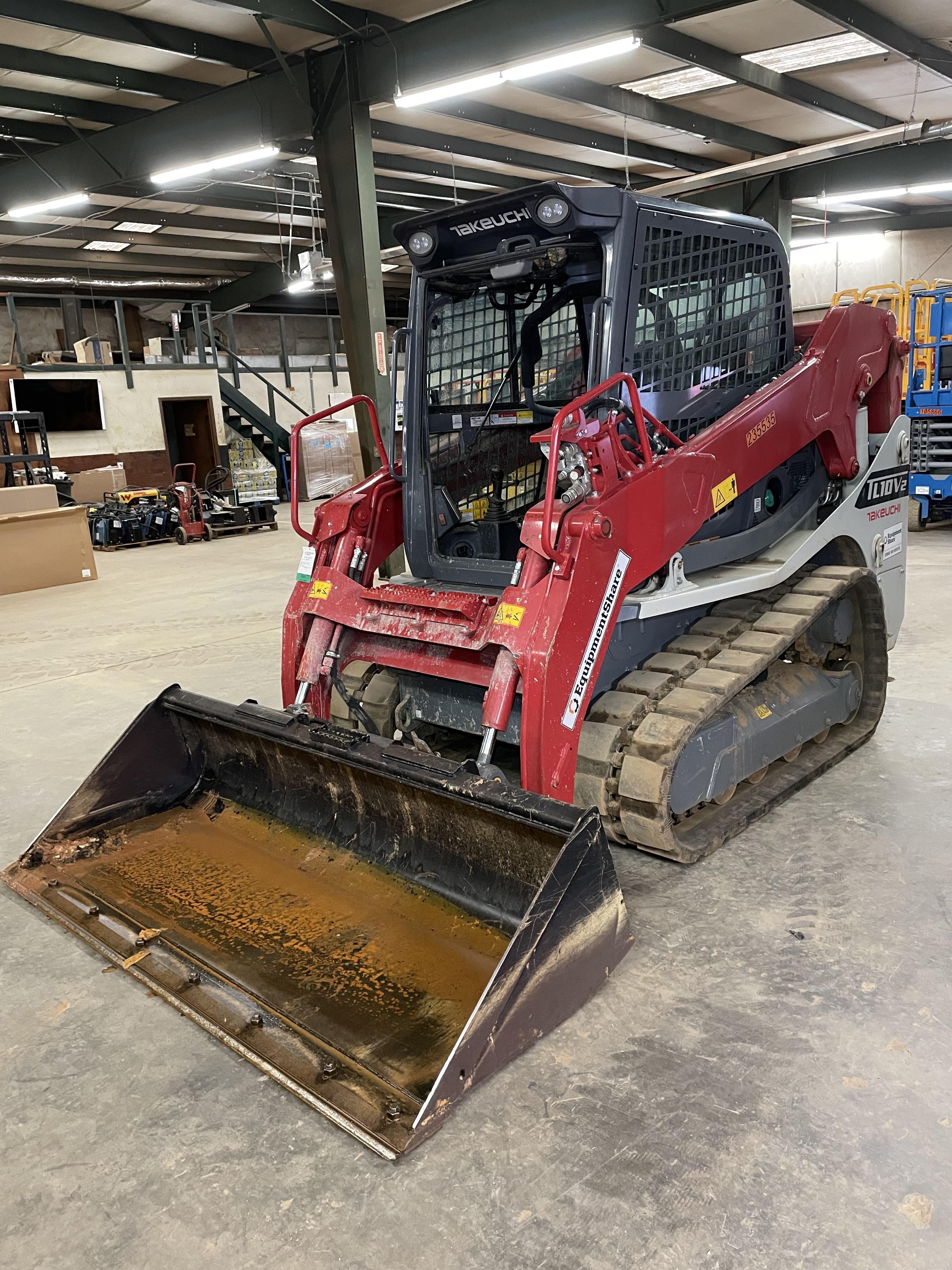 2022 TAKEUCHI TL10V2-CR