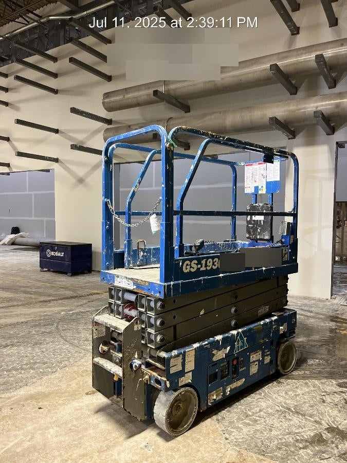 2019 Genie GS-1930 Fixed Rails with Chain Entry