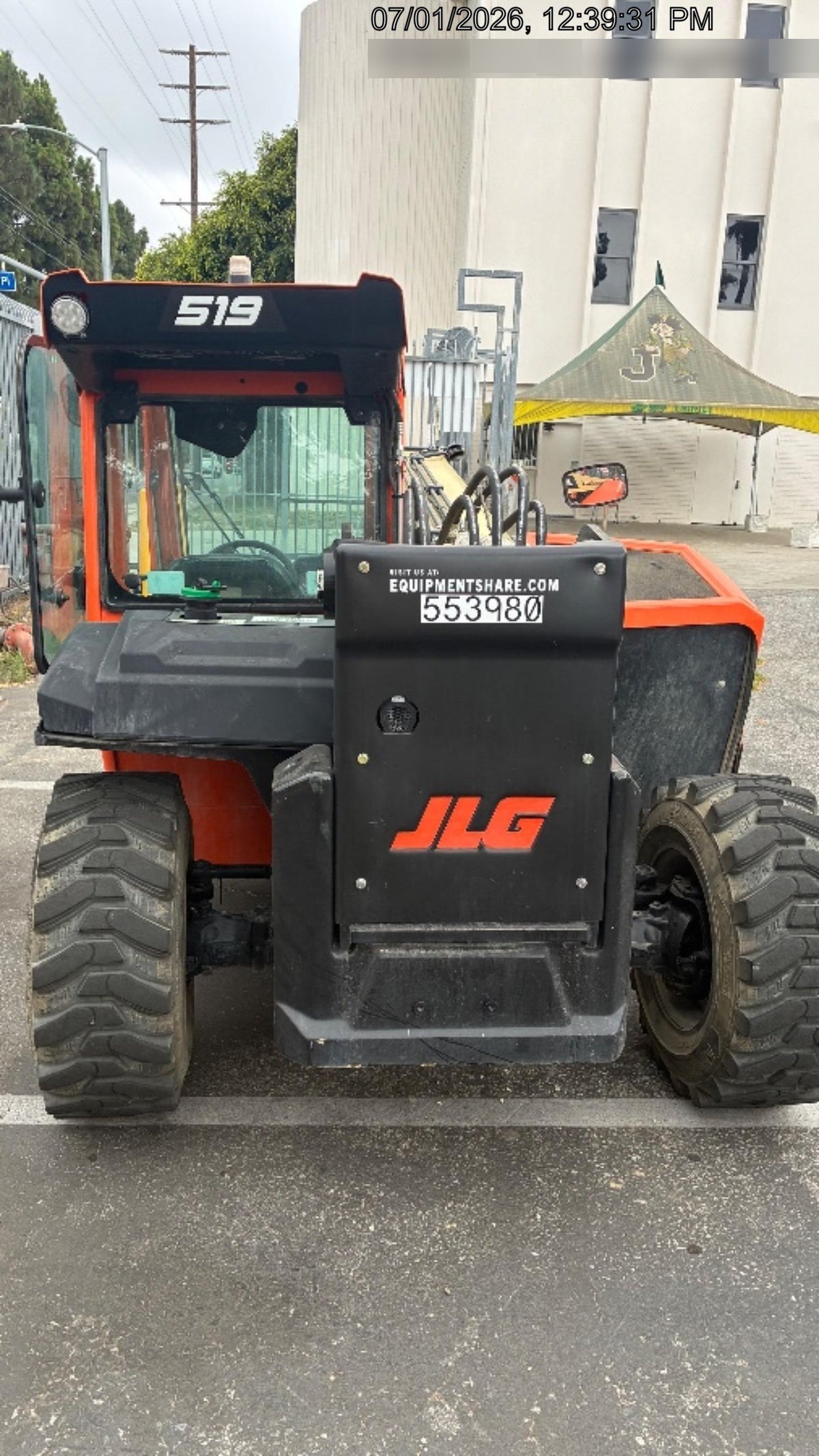 2025 JLG 519