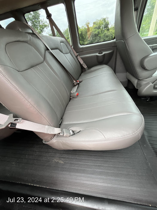 2023 CHEVROLET Express Van - Rental