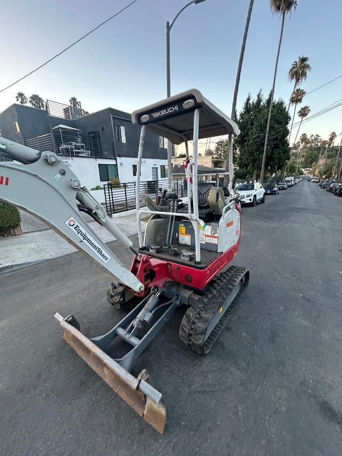 2023 TAKEUCHI TB216R