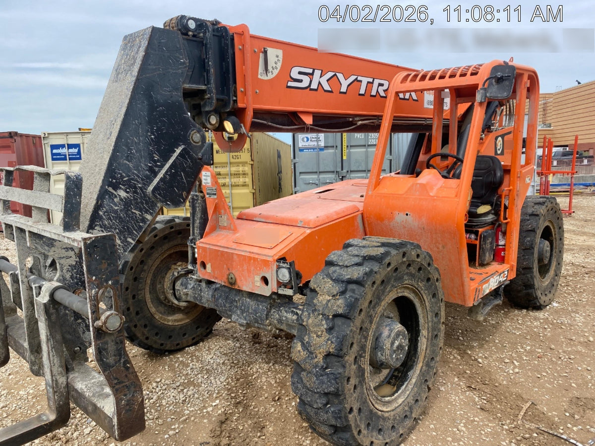 2018 Skytrak 8042 Skytrak 8042 , Canopy, 74hp Engine, Carriage 60", Forks 48" ,Worklights, Beacon, Pneumatic Tires, Freight