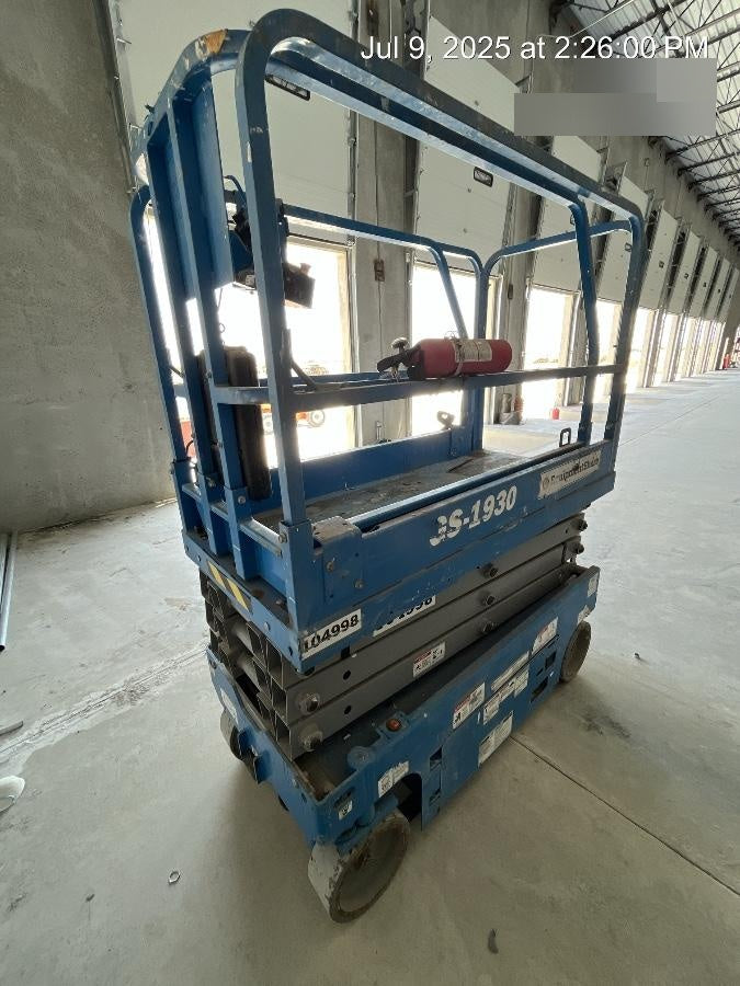 2020 Genie GS-1930 Fixed rails with chain entry gate - Pre A92.20, 800W Inverter