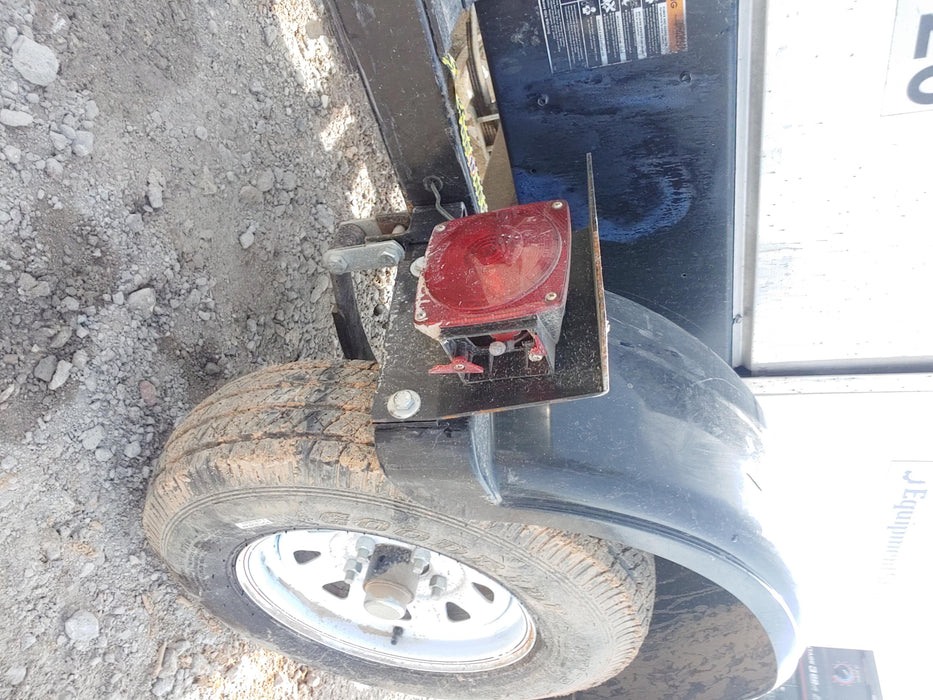 2019 Lincoln Electric Vantage 322 Welder Ready-Pak 3, Two wheel trailer, Fender and Light kit, Cable Rack