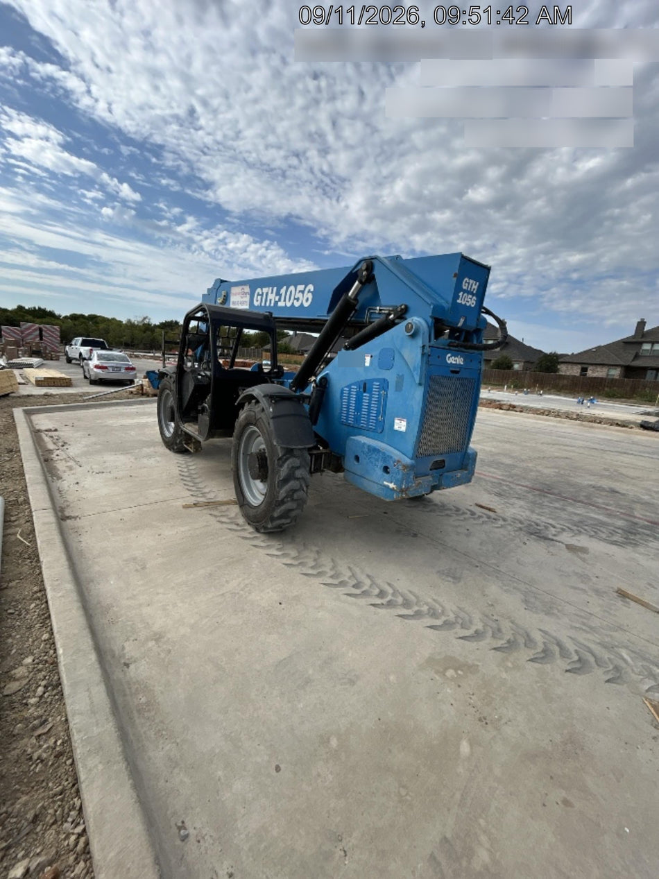 2017 GENIE GTH-1056