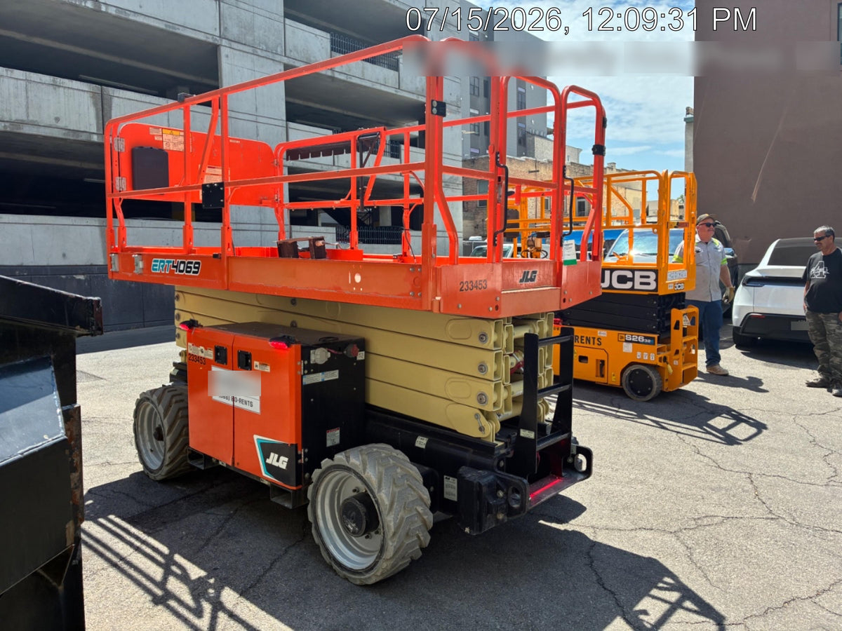 2022 JLG ERT4069