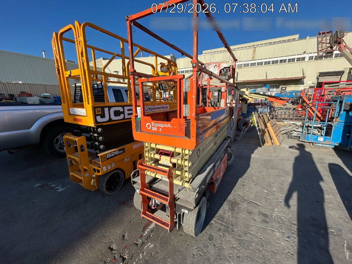 2022 JLG ES2632